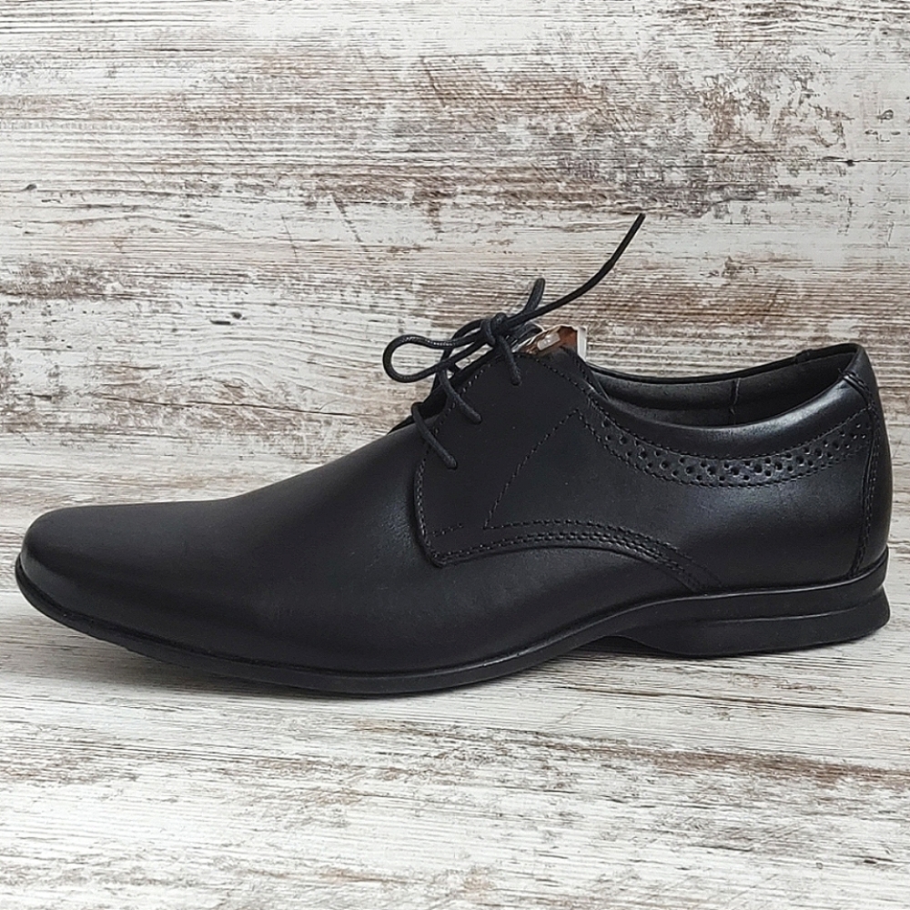 🟥NWT Flexi Black Leather Comfort Oxford
